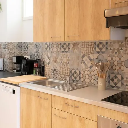 #34 Lamartine 3 Bdrs Ac Balcony 10mins Walk To Old Town דירה ניס