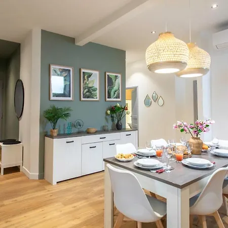 דירה #34 Lamartine 3 Bdrs Ac Balcony 10mins Walk To Old Town *