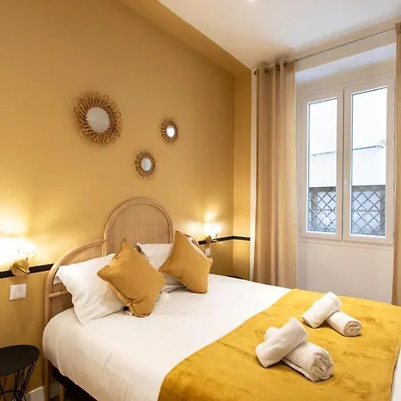 #34 Lamartine 3 Bdrs Ac Balcony 10mins Walk To Old Town דירה