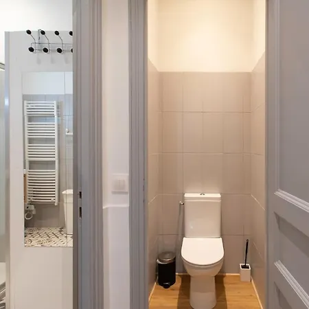 #34 Staywizus - Lamartine 3 Bdr Ac Balcony 10mins Walk To Old Town