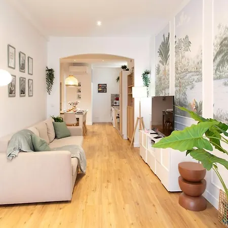 #34 Staywizus - Lamartine 3 Bdr Ac Balcony 10mins Walk To Old Town