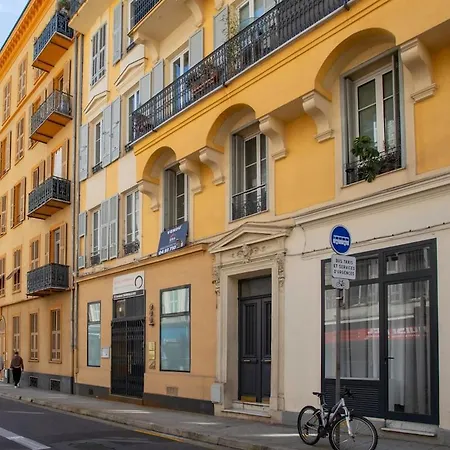 #34 Lamartine 3 Bdrs Ac Balcony 10mins Walk To Old Town Lägenhet *